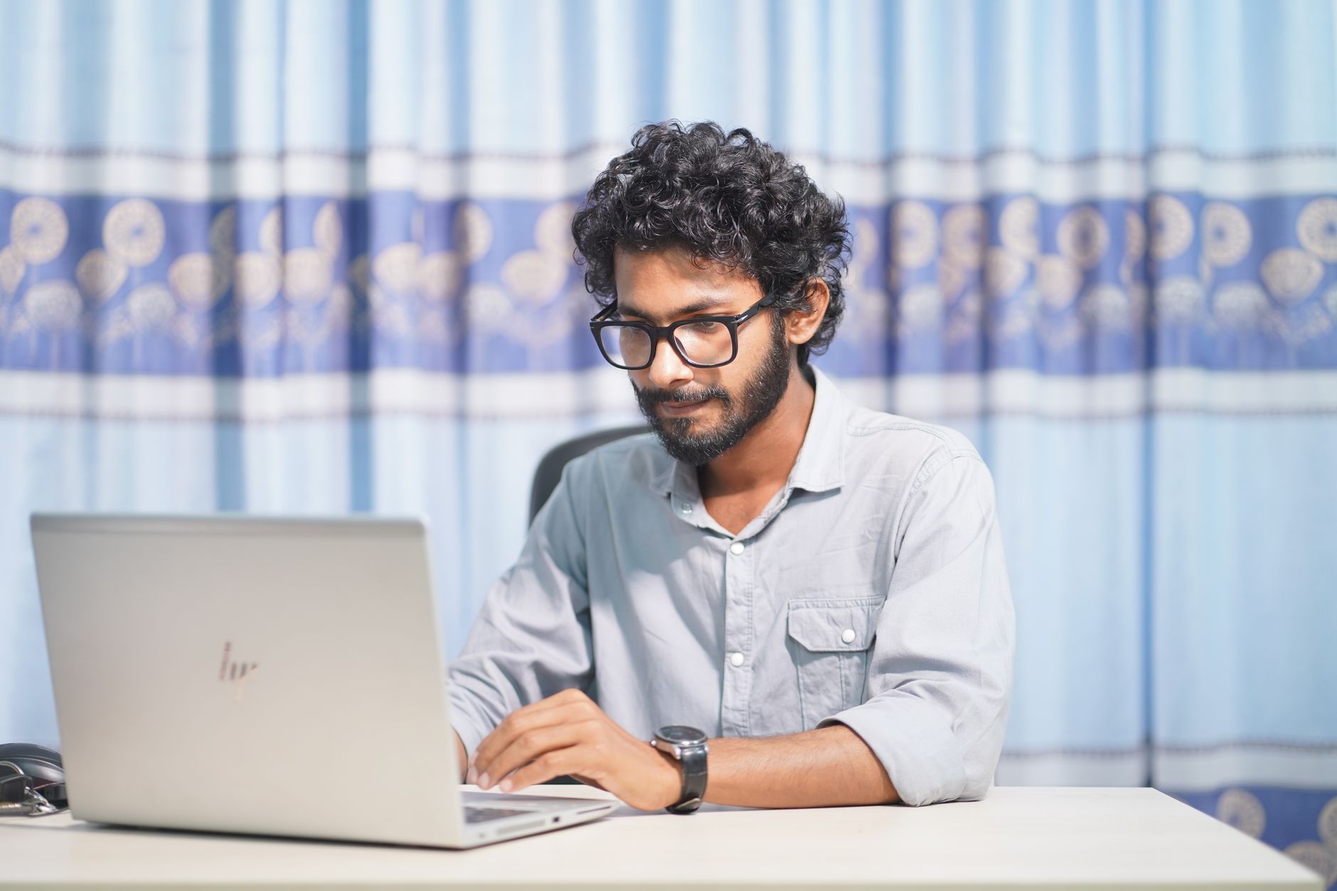AI Revolutionizes Frontend Engineering for Web Developers